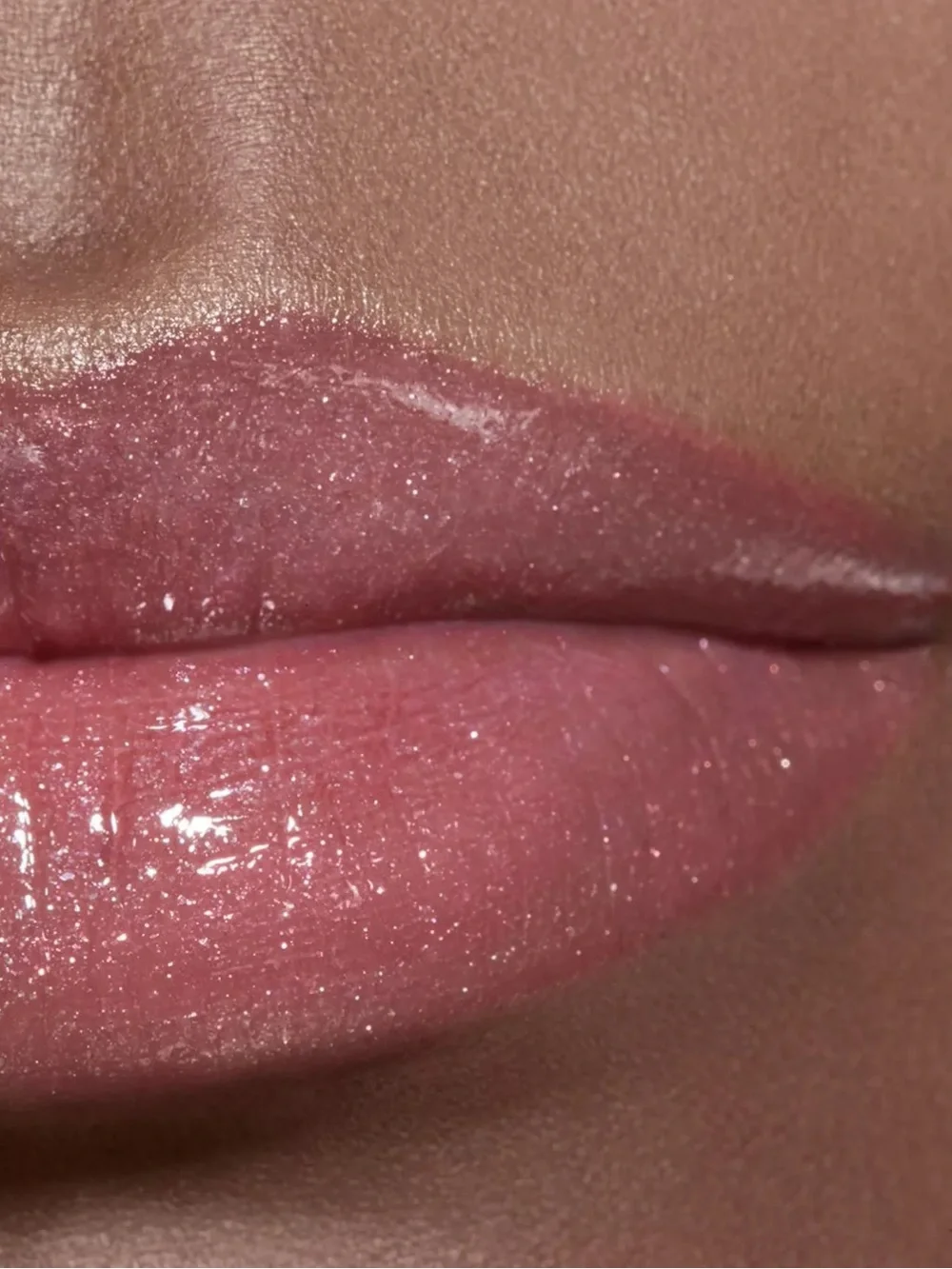 CHANEL Rouge Coco Hydra Gloss Lipgloss - 447 BOURGEOISIE